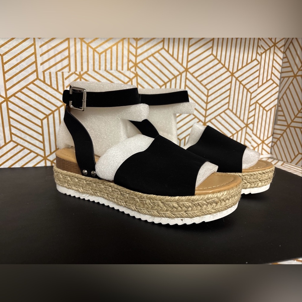 Soda  Black Classic Wedge  Platform Espadrilles Sandals  Sz 10